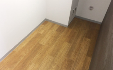 施工後 更衣室ロッカースペース